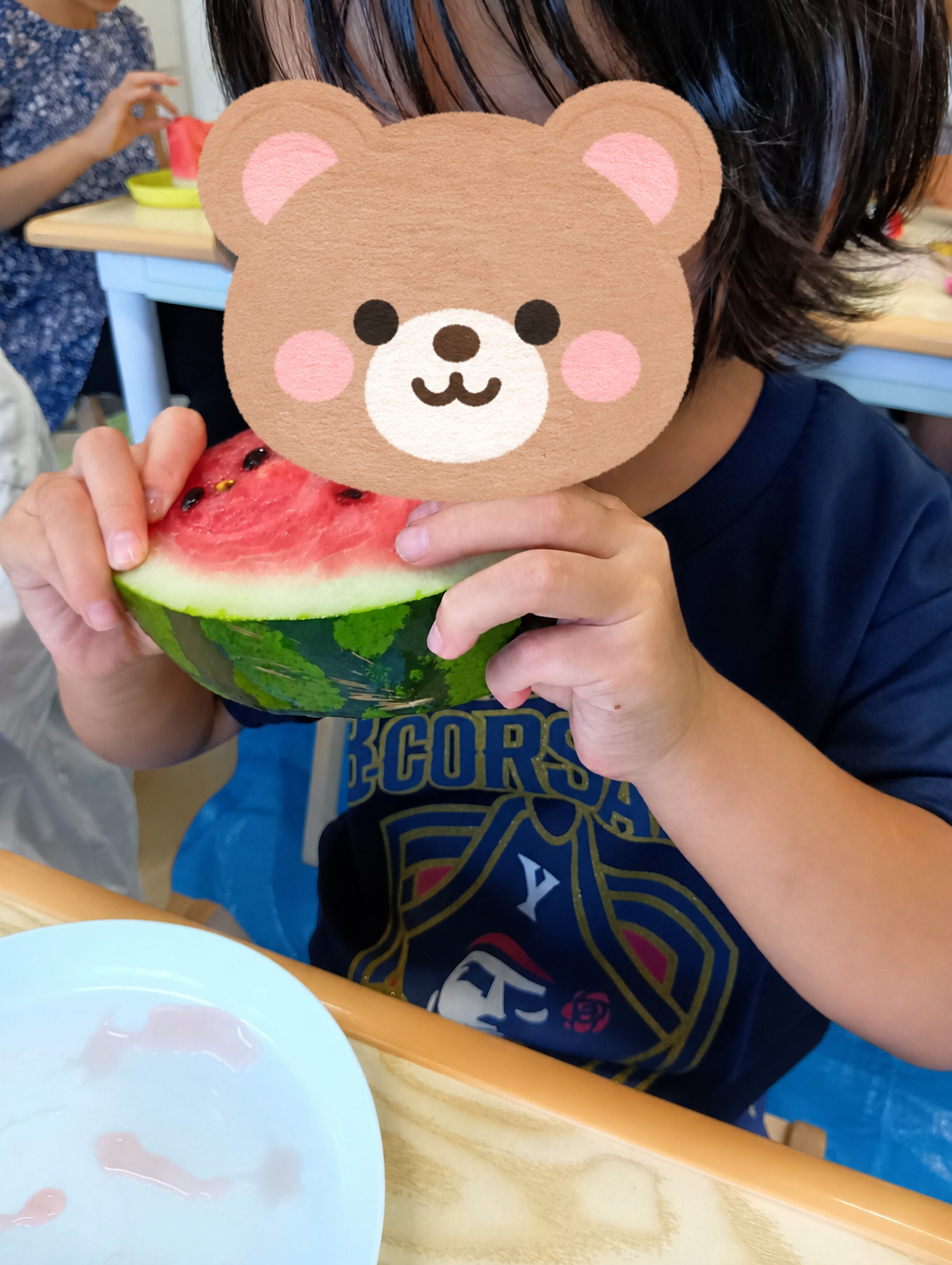 収穫したすいかをおやつに♪